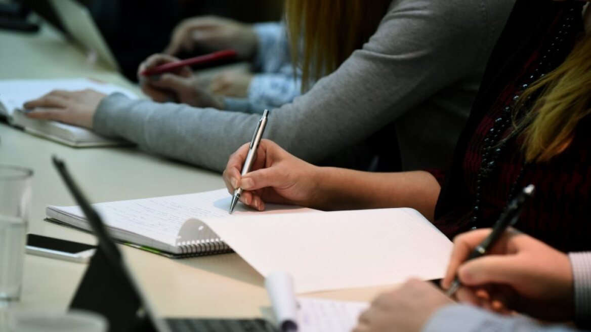 Μέχρι τις 7 Οκτωβρίου παρατείνεται η προθεσμία για υποβολή δηλώσεων φόρων και τελών