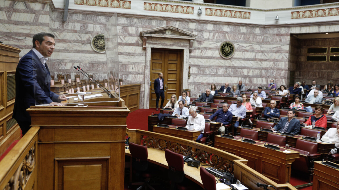 ΣΥΡΙΖΑ: Ρεσιτάλ υποκρισίας στη Βουλή