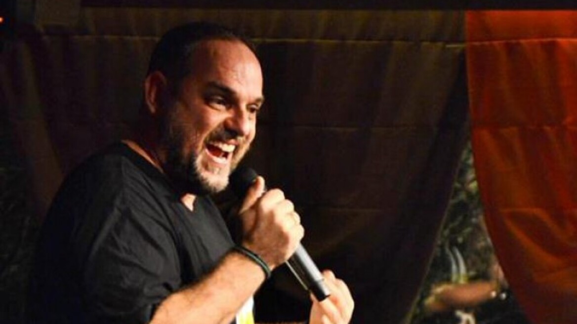 Θέατρο της Ημέρας: «Stand up comedy class» με τον Κώστα Παπαγεωργίου