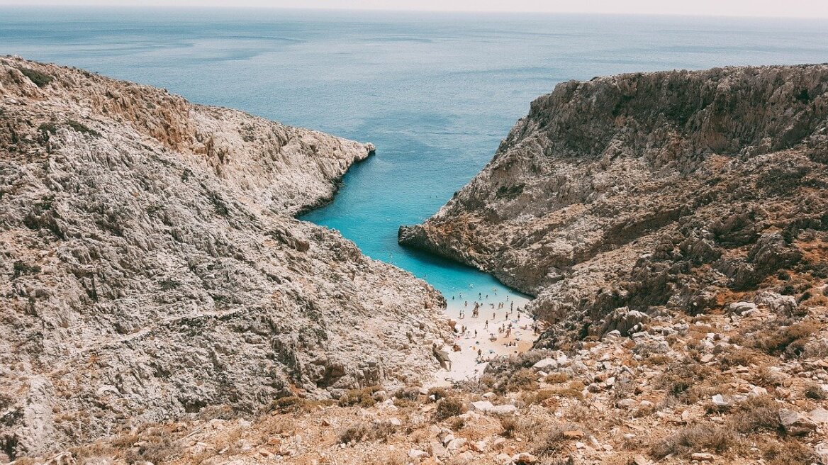 Ασφαλής προορισμός η Κρήτη στον κατάλογο του Λονδίνου