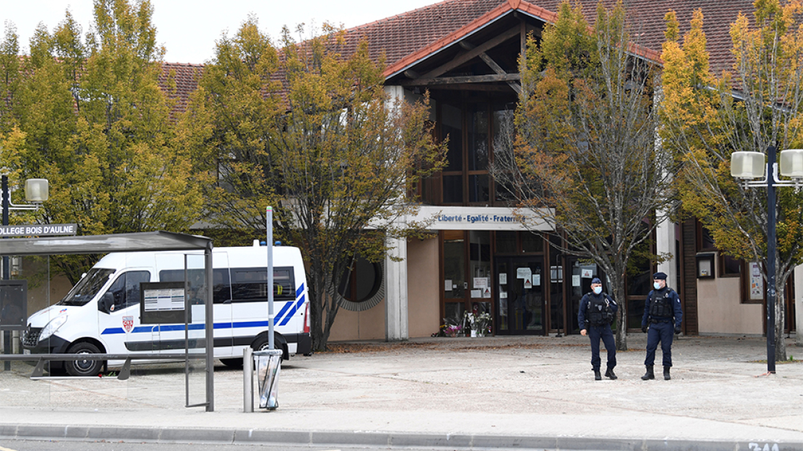 Τρομοκρατία στη Γαλλία: Δεσμούς με το Ισλαμικό Κράτος είχε ο 18χρονος που αποκεφάλισε τον καθηγητή