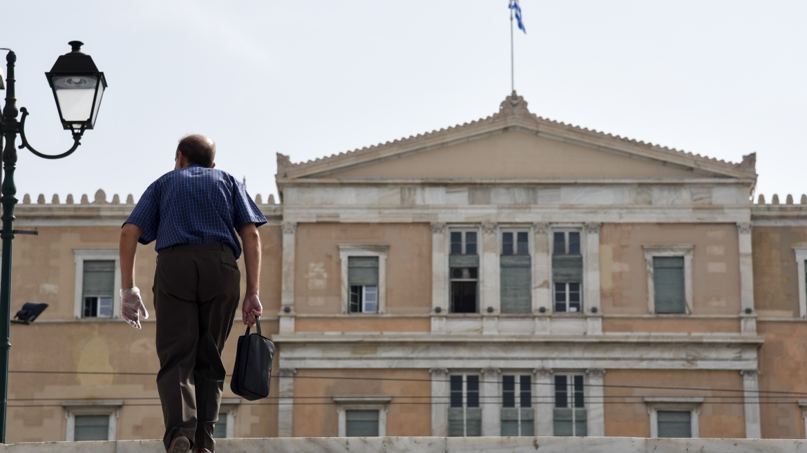 Η Ελλάδα της καρδιάς μας: To Politico γράφει για την εντυπωσιακή αντίδραση στον κορωνοϊό