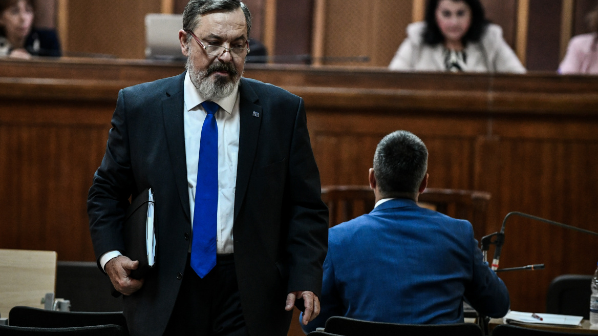 Χρυσή Αυγή: Ψάχνουν τον Παππά και δεν τον βρίσκουν 