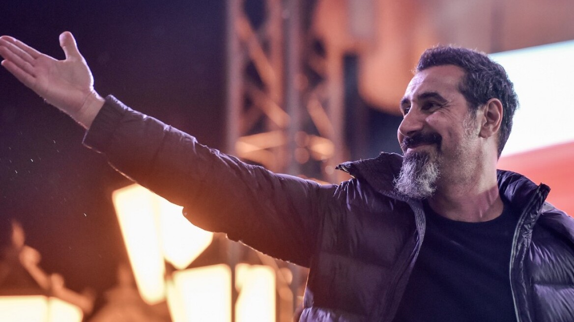 «Ευχαριστώ» στην Εύα Καϊλή από τον frontman των System of a Down για παρέμβασή της στην ευρωβουλή