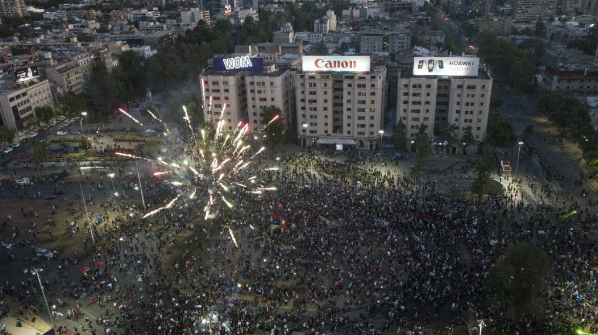 Χιλή: «Ιστορική» ψηφοφορία για την αναθεώρηση του Συντάγματος (βίντεο)