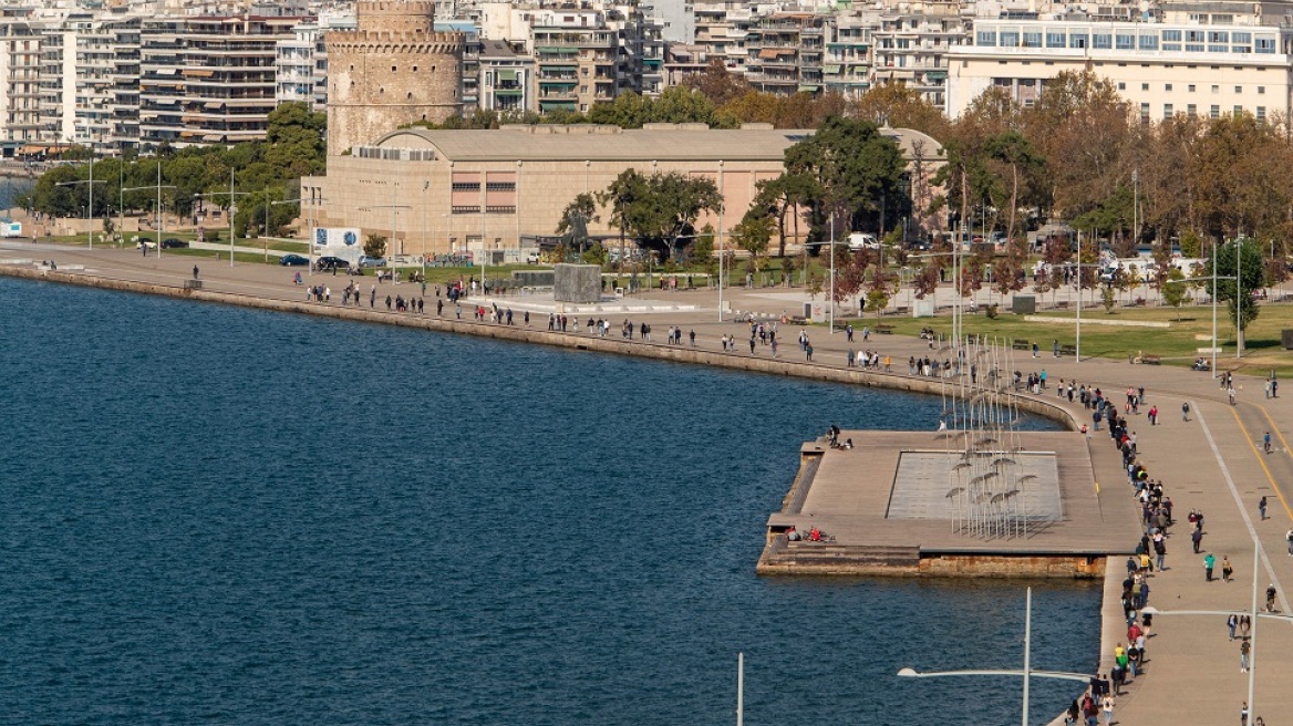 Διακοπή ρεύματος στο κέντρο της Θεσσαλονίκης – Toυλάχιστον 12 εγκλωβισμοί σε ανελκυστήρες