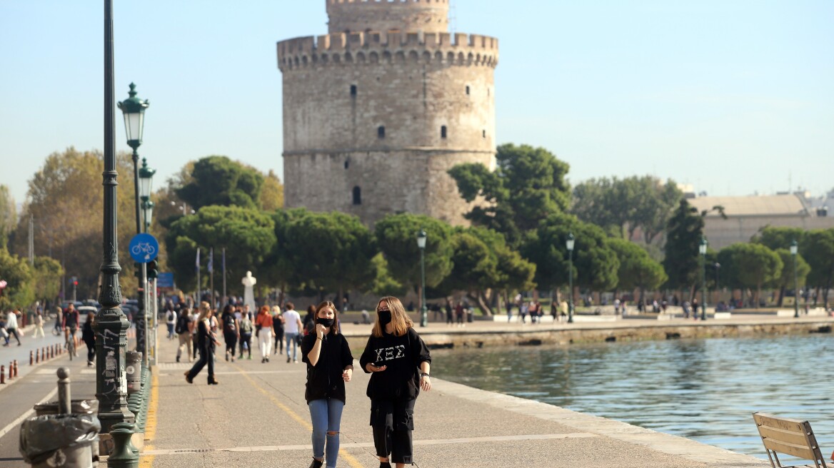 Κορωνοϊός: Στο «κόκκινο» Θεσσαλονίκη, Λάρισα και Ροδόπη - Τα μέτρα που επιβάλλονται και ο νέος χάρτης 