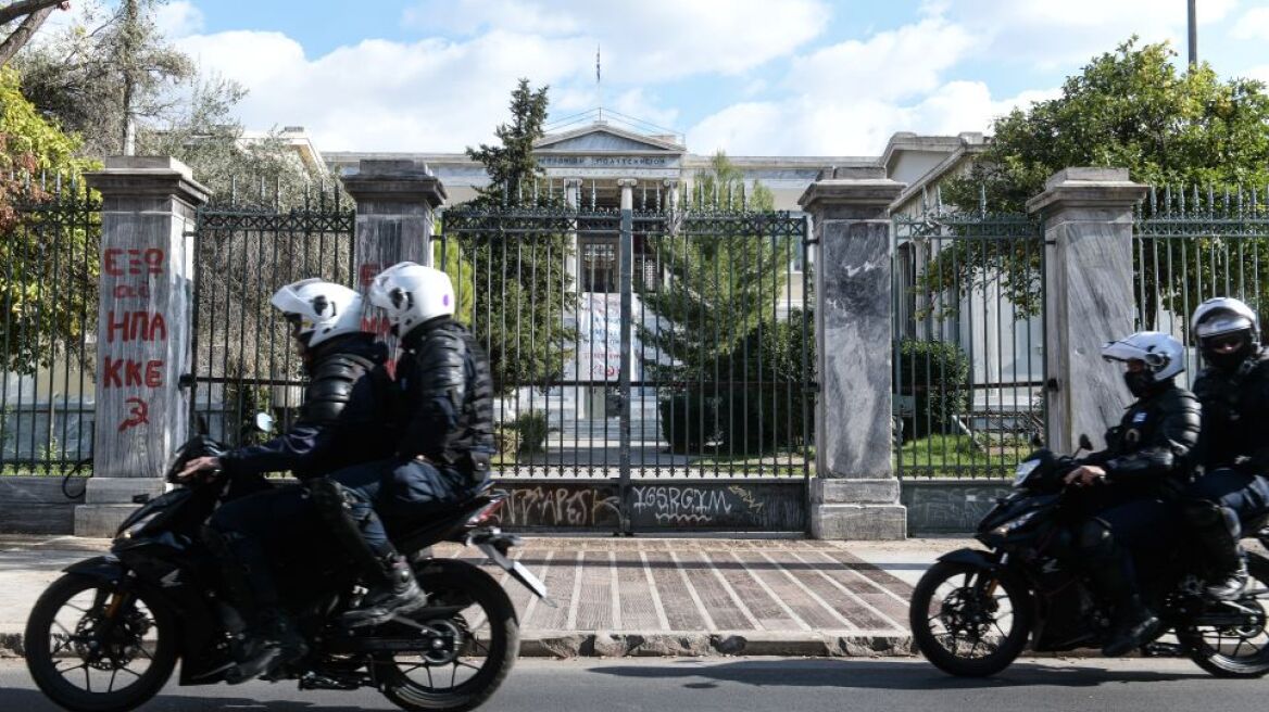 Πολυτεχνείο: Αυτό είναι το σχέδιο της ΕΛ.ΑΣ. κατά των συγκεντρώσεων λόγω κορωνοϊού