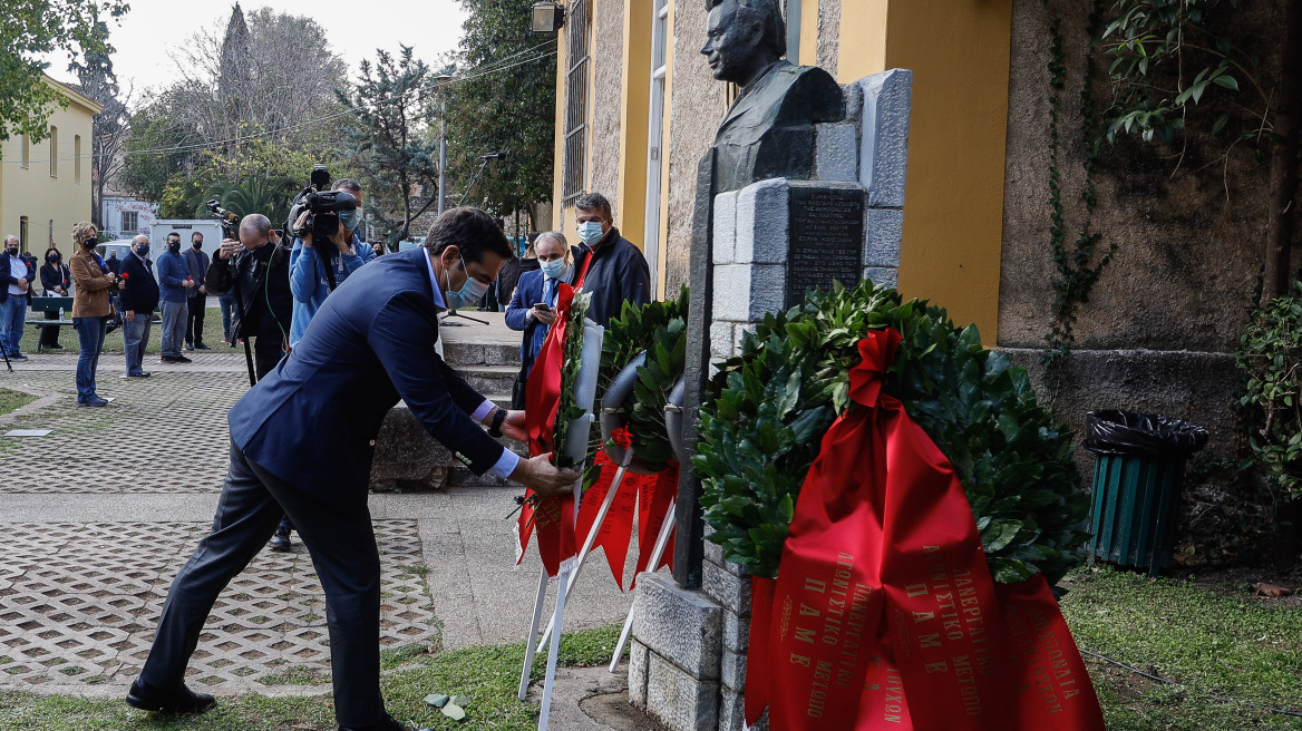 Τσίπρας: Η Δημοκρατία και η ιστορική μνήμη δεν μπαίνουν σε καραντίνα