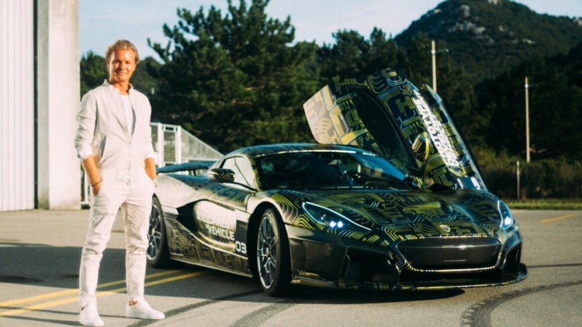 O Nico Rosberg οδηγεί το εντυπωσιακό Rimac C_Two