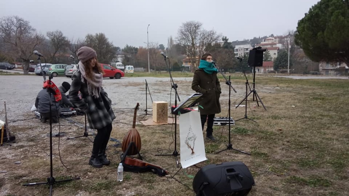 Θεσσαλονίκη: Συγκίνηση στο «Παπανικολάου» - Μουσικοί έπαιξαν για ασθενείς - Βίντεο