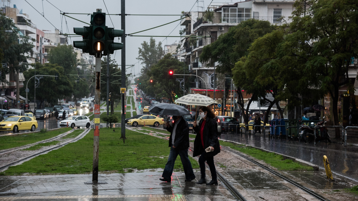 Καιρός: Βροχές στην Αττική από το μεσημέρι - Η πρόβλεψη για όλη τη χώρα 