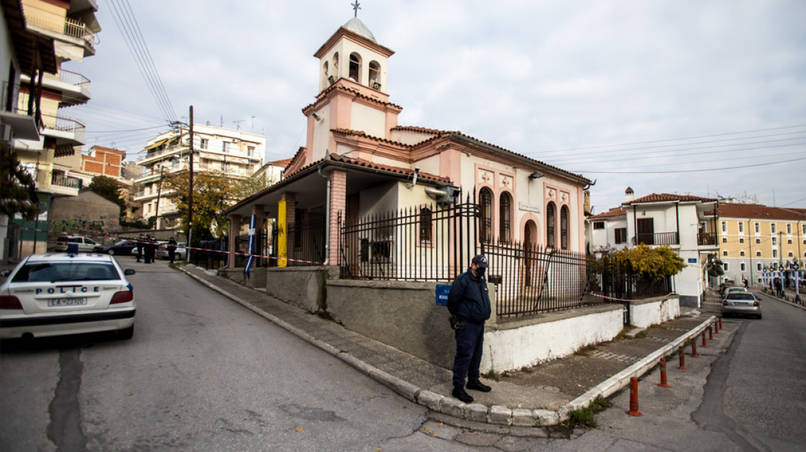 «Πένθιμες καμπάνες» για τις κλειστές εκκλησίες - Οι ιερείς καλούν την κυβέρνηση να το... ξανασκεφτεί