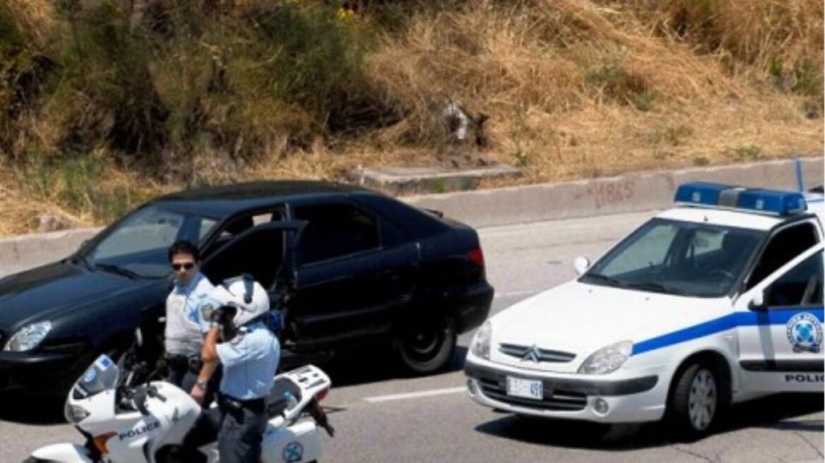 Ιωάννινα: Έσπασε έξι μπλόκα με τη μηχανή αλλά διέφυγε πεζός!