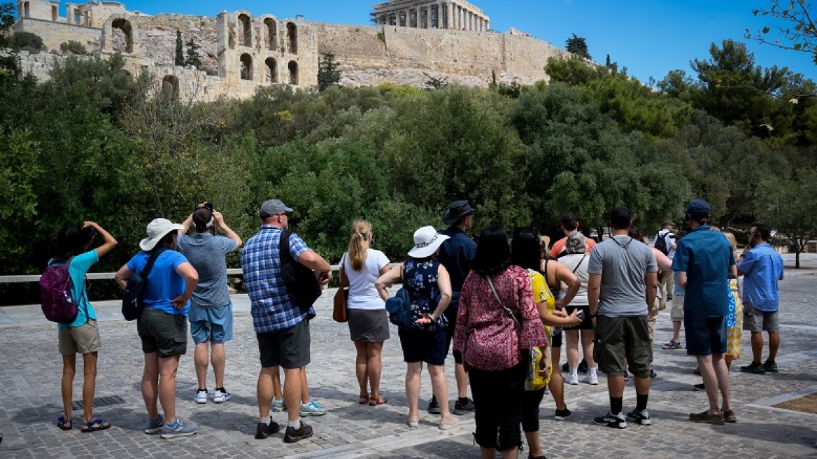 Ερευνα MRB: Πότε θα ανακάμψει ο ελληνικός τουριστικός κλάδος