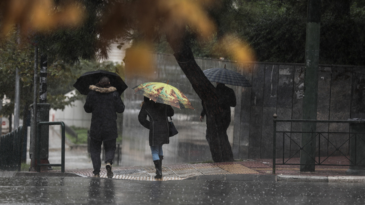 Κακοκαιρία: Σφοδρές καταιγίδες και προβλήματα - Πού θα χτυπήσει τις επόμενες ώρες