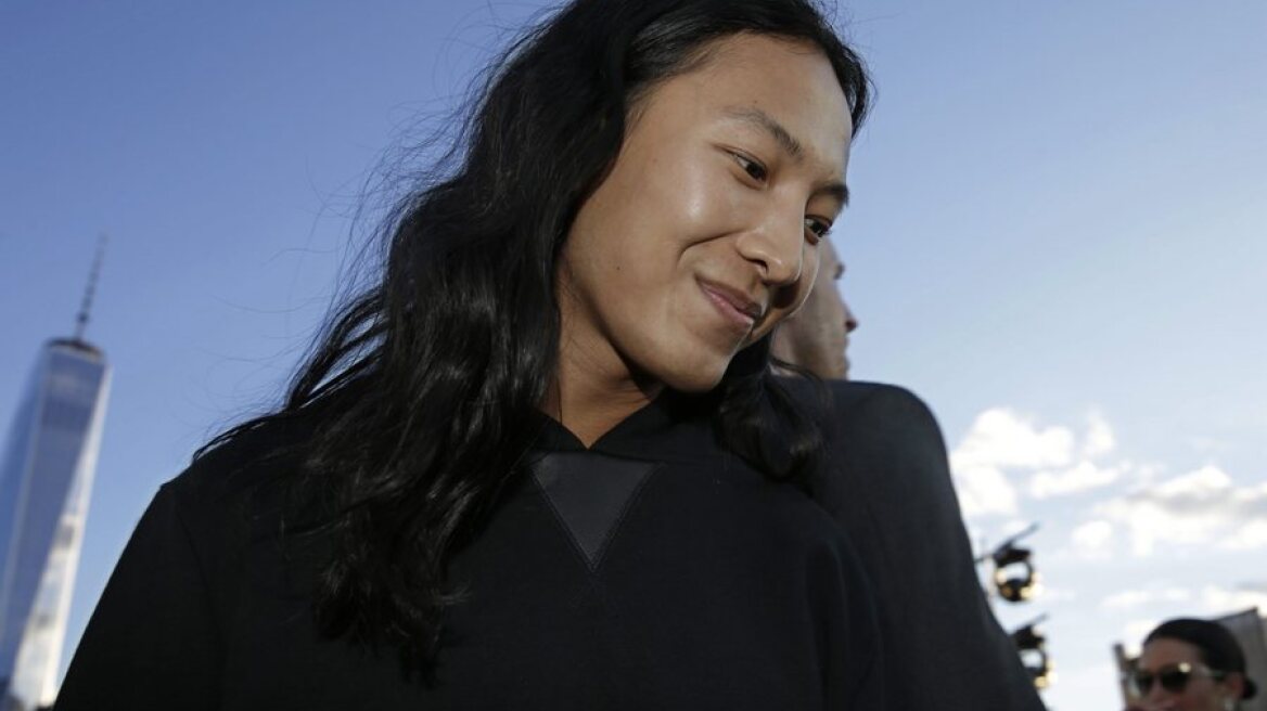 Alexander Wang: Ψευδείς οι καταγγελίες ότι επιτέθηκα σεξουαλικά σε μοντέλο