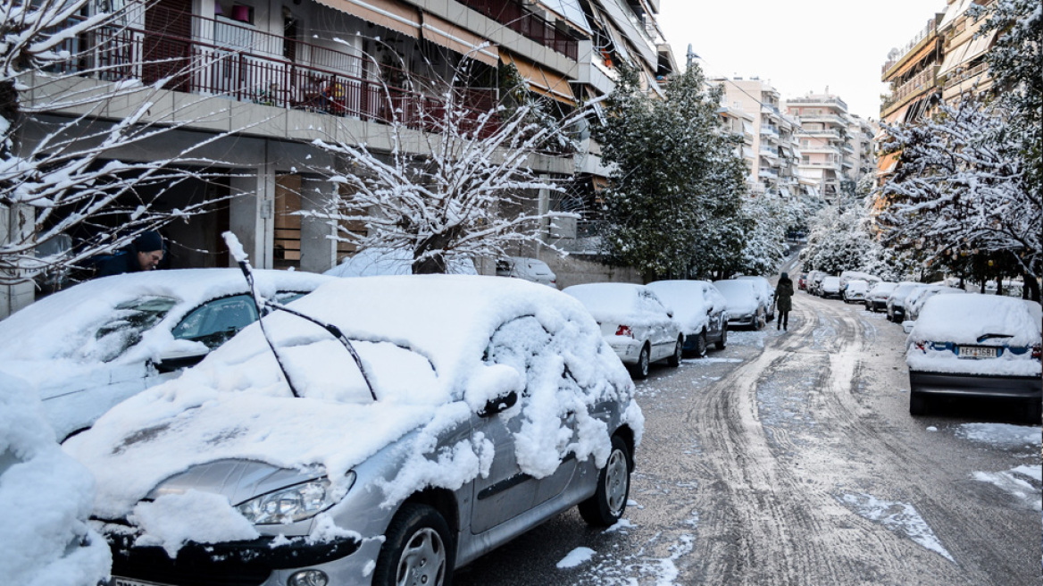 Καιρός: Χειμώνας προ των πυλών με πτώση της θερμοκρασίας, βροχές και χιόνια - Χάρτες, βίντεο του meteo