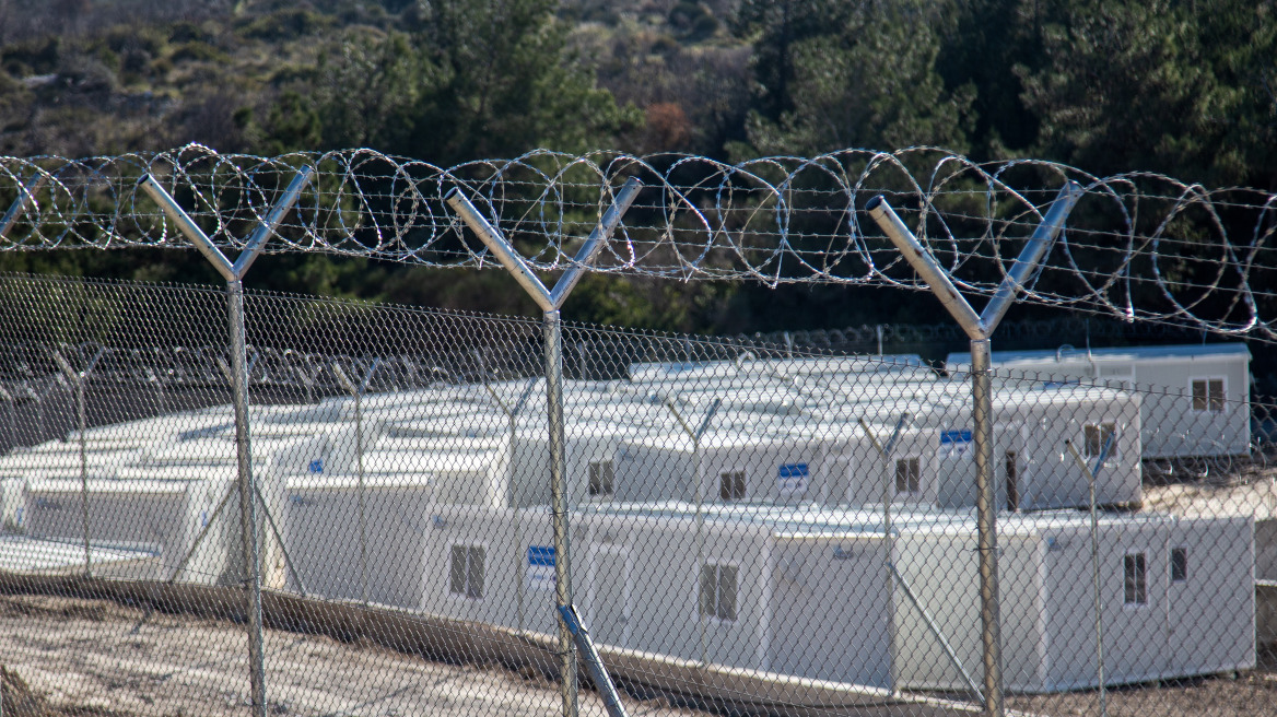 Σάμος: Λήστεψε και τραυμάτισε με μαχαίρι ζευγάρι μεταναστών