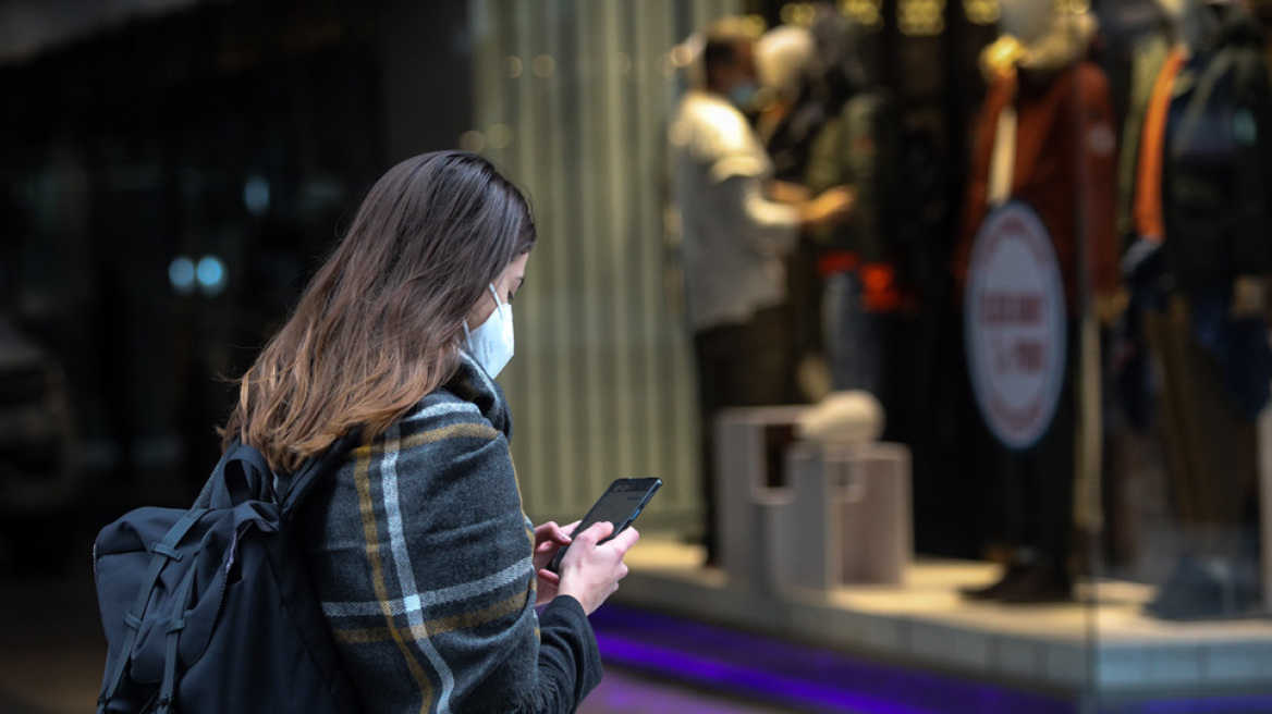 Τι ισχύει από Δευτέρα για το λιανεμπόριο - Τι θα «μετρήσουν» οι ειδικοί για να ανοίξουν τα σχολεία