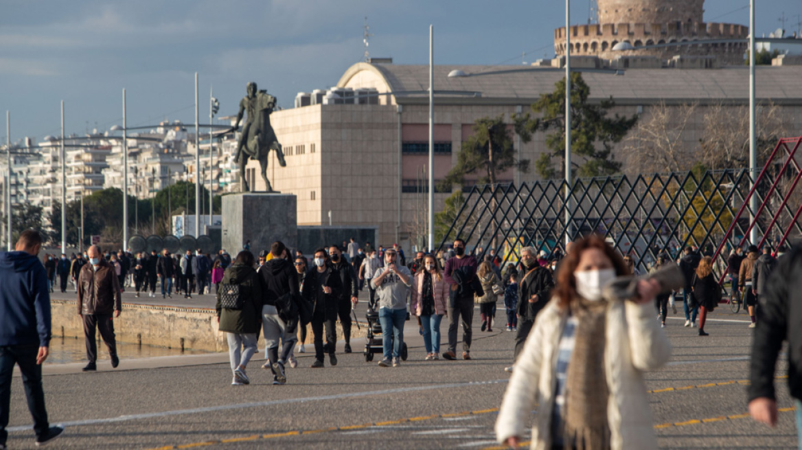 «Eύθραυστη» η ύφεση της πανδημίας - Τα νοσοκομεία ακόμα απορροφούν κραδασμούς από το β' κύμα