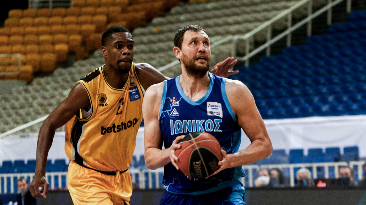 Basket League, ΑΕΚ-Iωνικός 81-74: Θέλημα Λοτζέσκι και Ρογκαβόπουλου