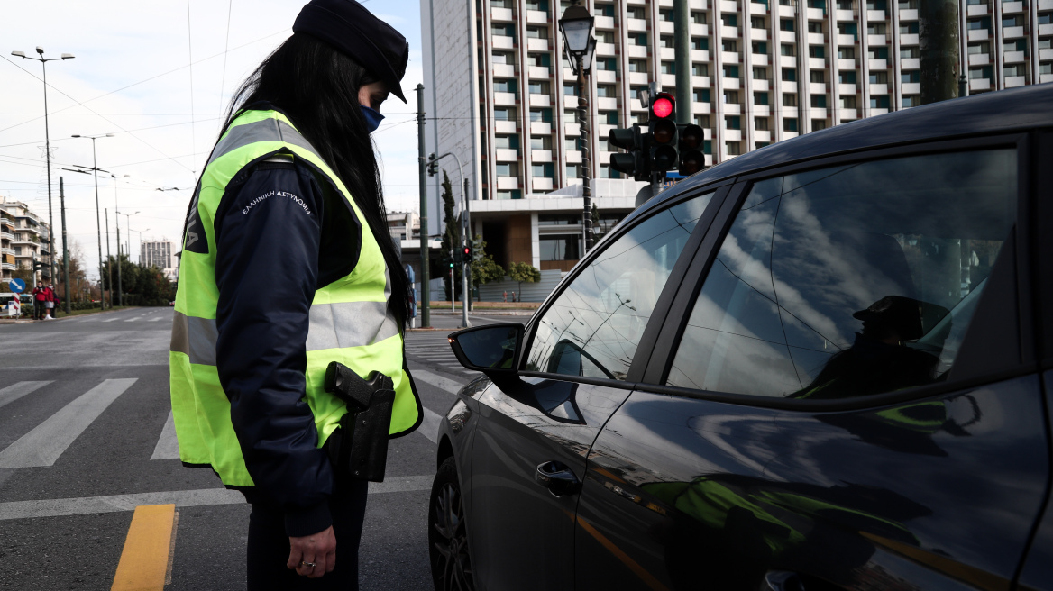 Lockdown στην Αττική εισηγήθηκαν οι ειδικοί - Διάγγελμα Μητσοτάκη στις 19:30 για τα νέα μέτρα 