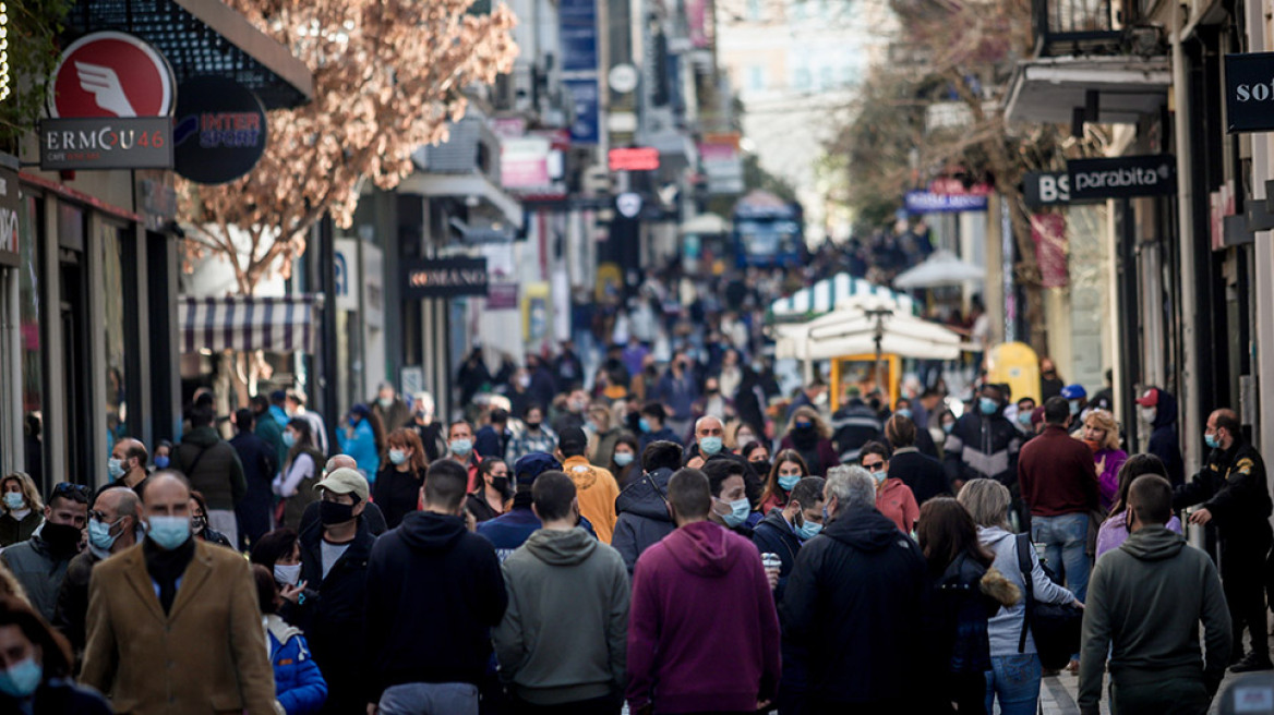 Λιανεμπόριο: Τρόμαξαν τους ειδικούς οι σκηνές συνωστισμού στην αγορά - Αλλαγές σήμερα στα ταξί