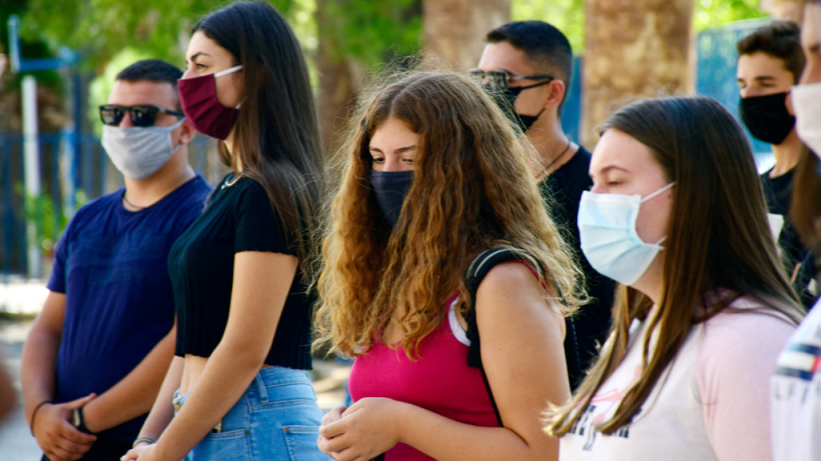 Σχολεία: Αύριο ανοίγουν τα Γυμνάσια σε όλη τη χώρα και τα Λύκεια στις «κίτρινες» περιοχές 