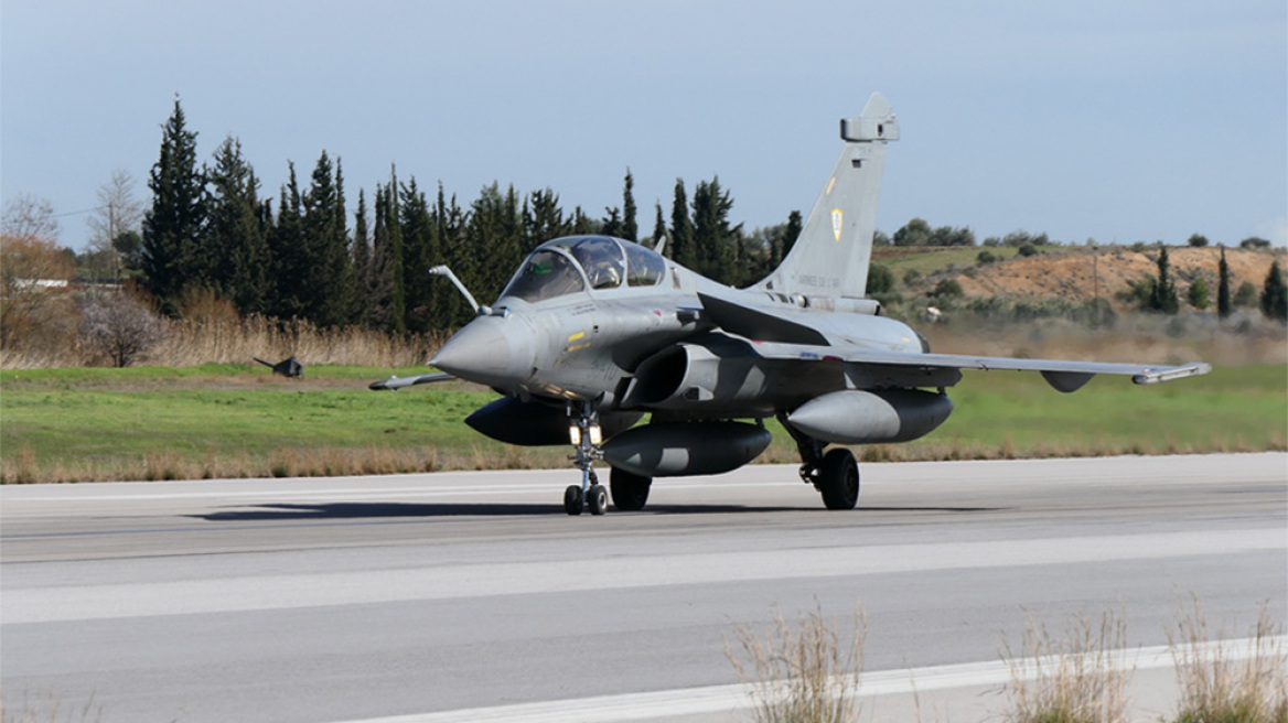 Αυτά είναι τα τέσσερα γαλλικά Rafale που έφτασαν στην Τανάγρα