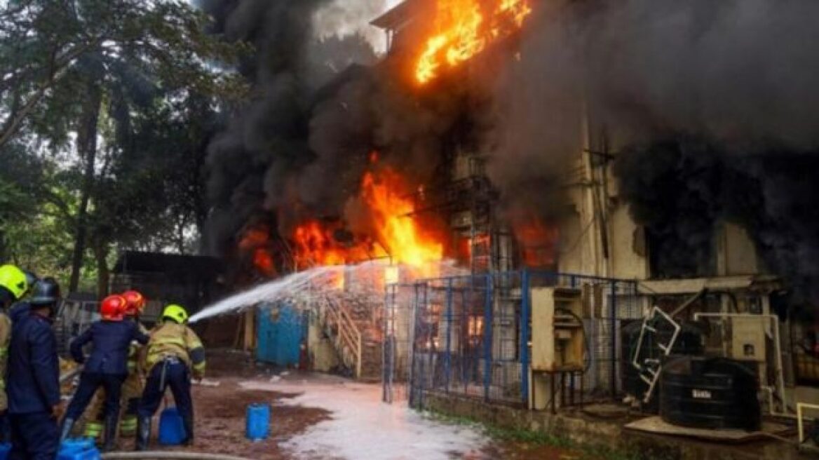 Ινδία: Τουλάχιστον 19 νεκροί από έκρηξη σε εργοστάσιο βεγγαλικών (βίντεο)