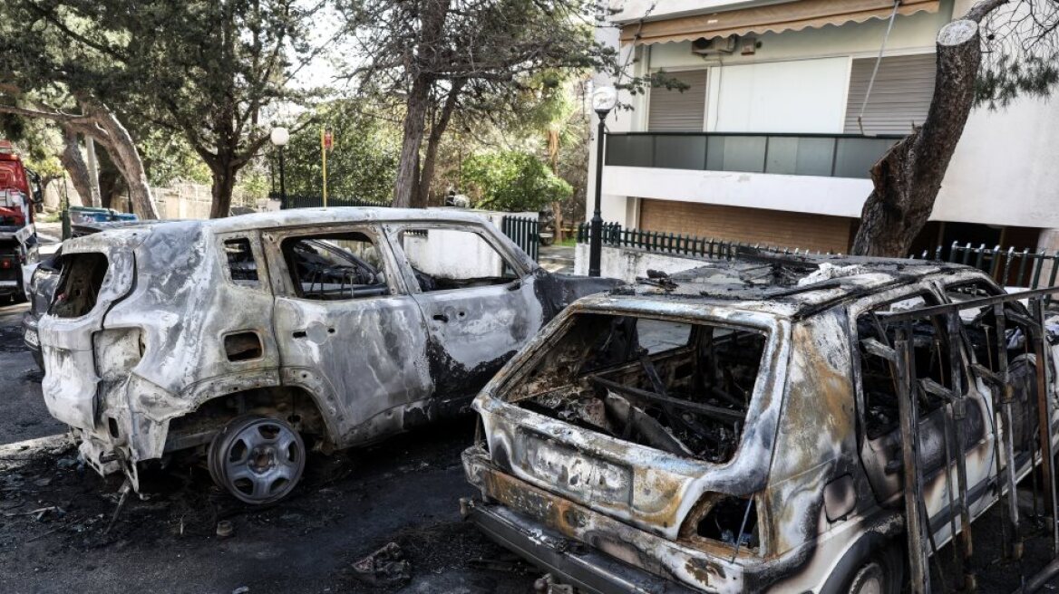 Ηράκλειο: Εμπρησμός σε μάντρα κατέστρεψε 16 ενοικιαζόμενα οχήματα