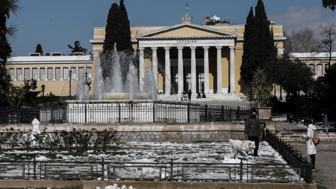 Καιρός: Αίθριος με άνοδο της θερμοκρασίας-Χιονοπτώσεις σε Θράκη και Βόρειο Αιγαίο