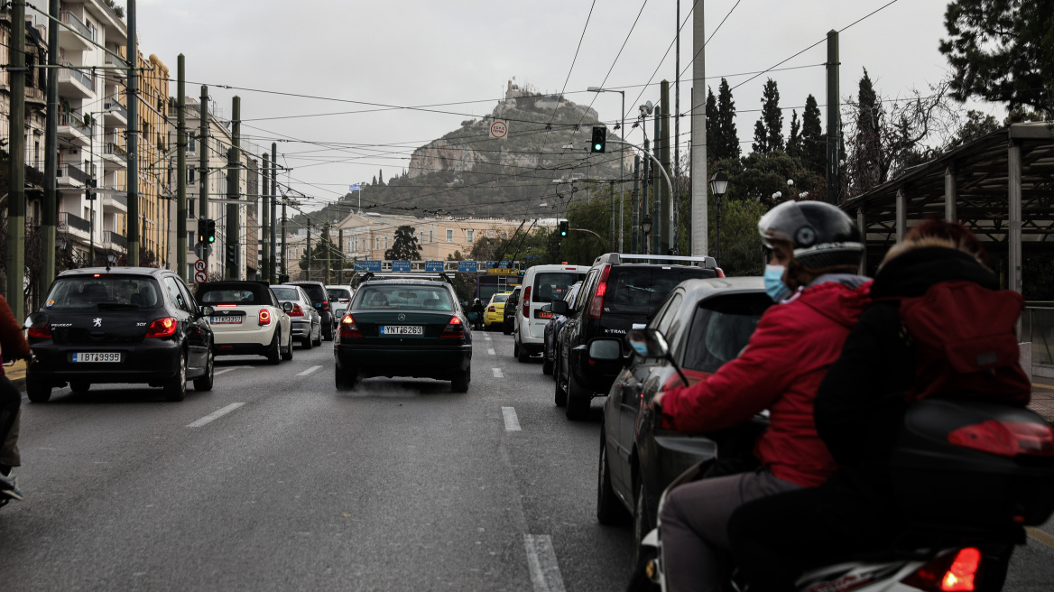 Τέλη κυκλοφορίας ή ακινησία: 8 ημέρες προθεσμία για πληρωμή ή ψηφιακή κατάθεση πινακίδων