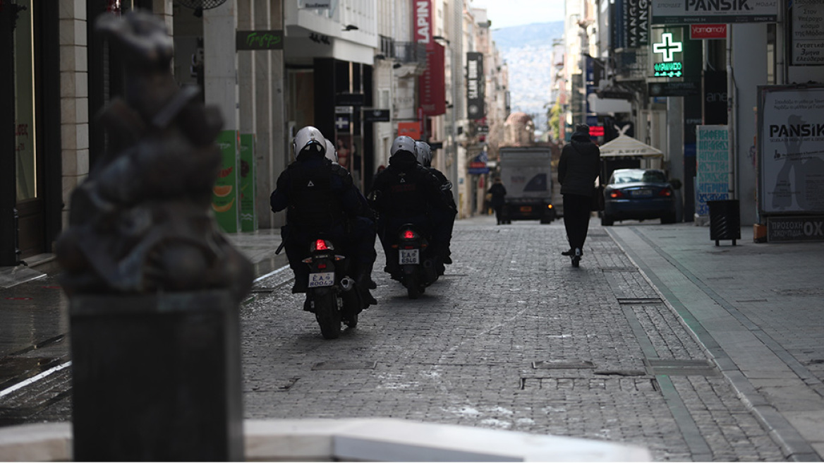 Lockdown: Ποια στοιχεία δείχνουν παράταση - Στο τραπέζι η μερική άρση και το click away