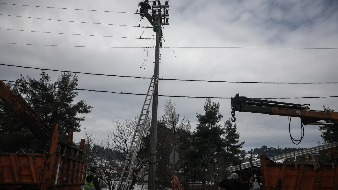 ΔΕΔΔΗΕ: Κάτω από 1.000 οι καταναλωτές χωρίς ρεύμα στην Αττική