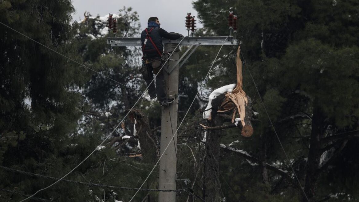 Κακοκαιρία «Μήδεια»: Λιγότερα από 400 τα νοικοκυριά με προβλήματα ηλεκτροδότησης