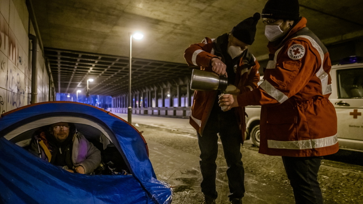 ΗΠΑ: Αυξάνονται οι ανησυχίες για το χάσμα μεταξύ πλουσίων και φτωχών εν μέσω της πανδημίας