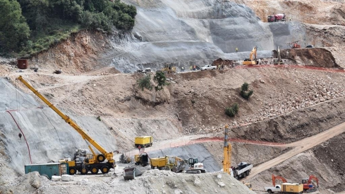 Βουλή: Ψηφίστηκε το νέο πλαίσιο για τις δημόσιες συμβάσεις