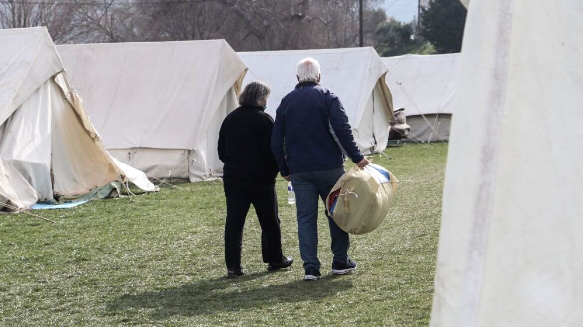 Λάρισα: Εγκαταστάθηκαν οι πρώτοι 13 οικίσκοι στις σεισμόπληκτες περιοχές