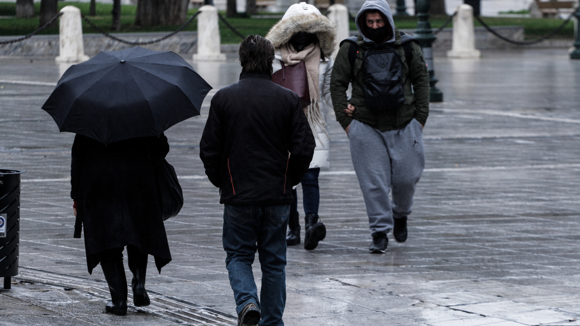 Καιρός: Άστατος με βροχές και καταιγίδες - Άνοδος της θερμοκρασίας το Σαββατοκύριακο