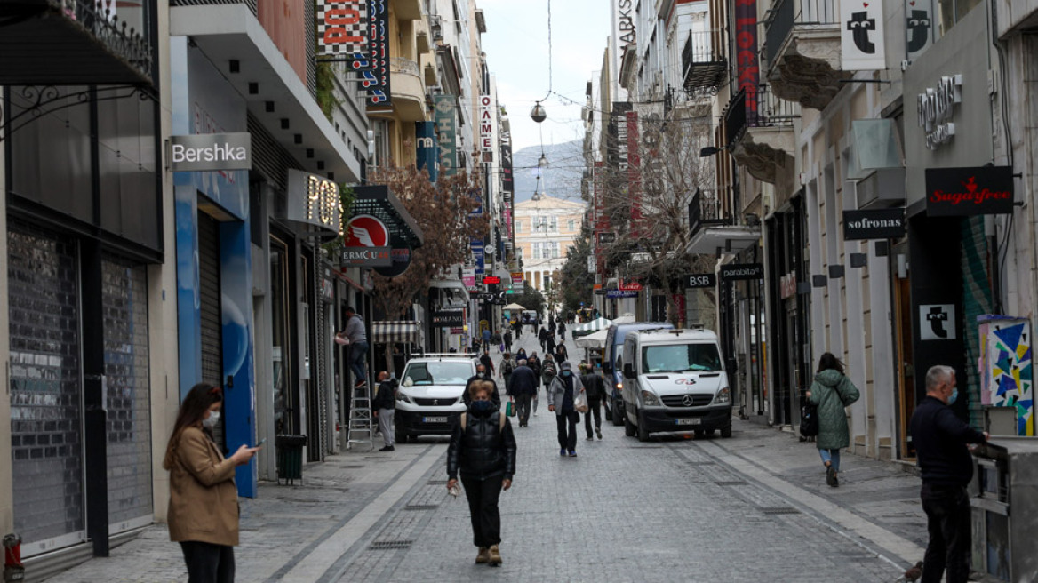 Κορωνοϊός: «Πονοκέφαλος» η χαλάρωση του lockdown μετά το «μαύρο» ρεκόρ των 4.340 κρουσμάτων