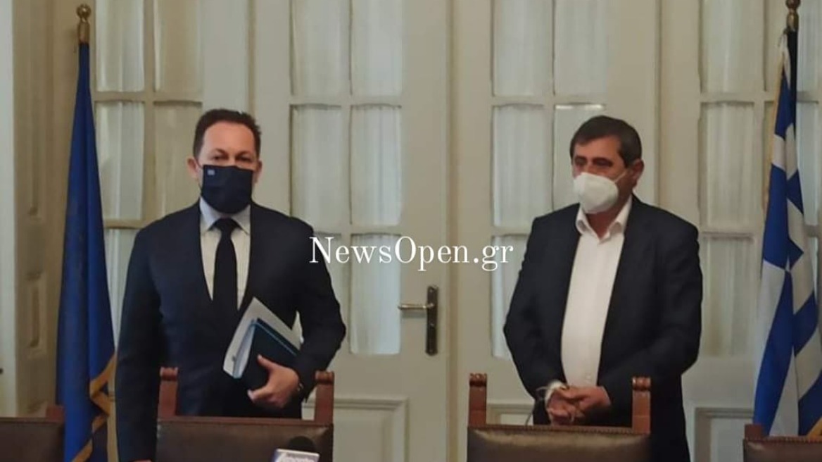 Πελετίδης σε Πέτσα: Να ανοίξουν τα καταστήματα στην Πάτρα