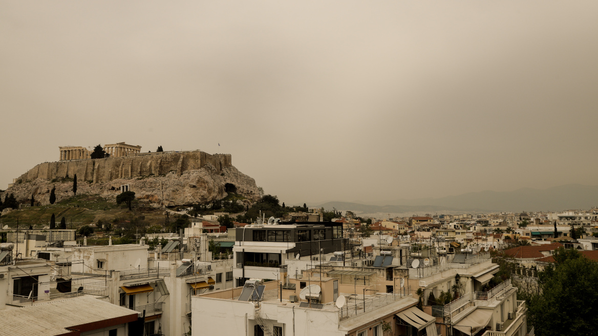 Καιρός: Λασποβροχές και σποραδικές καταιγίδες - Δείτε πού θα είναι έντονα τα φαινόμενα