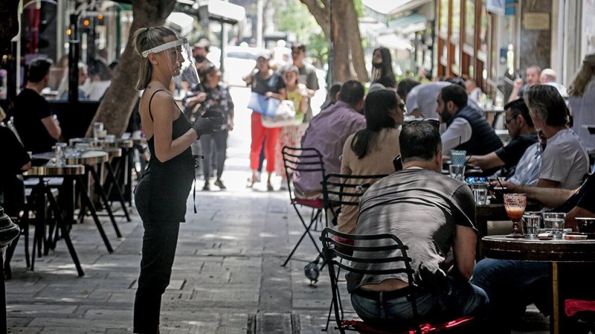 Άδωνις Γεωργιάδης: Πιθανή η επαναλειτουργία των εμπορικών κέντρων στις 12 Απριλίου - Αρχές Μαΐου η εστίαση