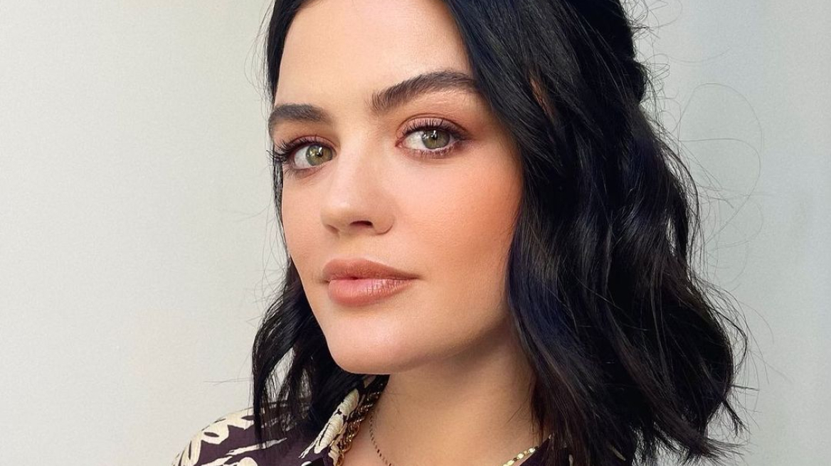 Η Lucy Hale έγινε ξανθιά και απέδειξε πως είναι η απόλυτη hair chameleon