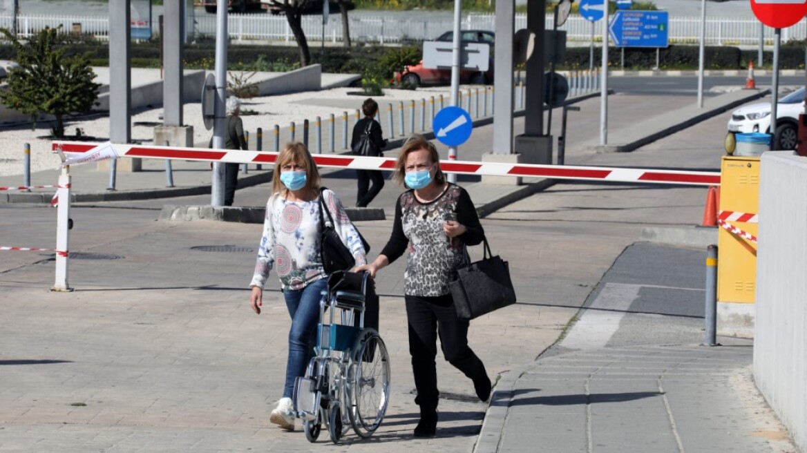 Κύπρος: Τρείς νεκροί και 822 νέα κρούσματα