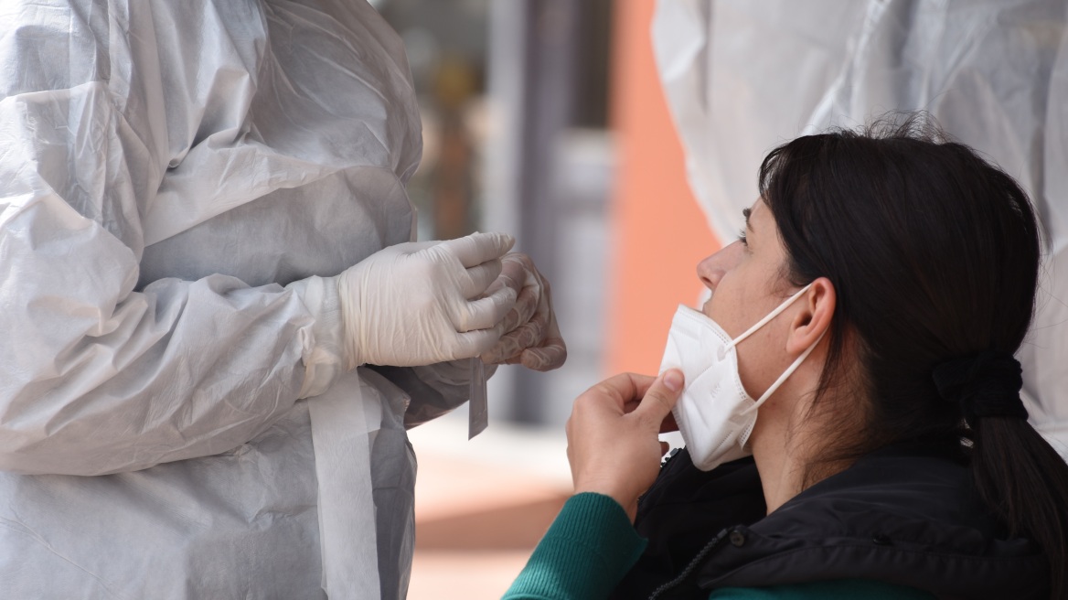 ΕΟΔΥ: Πού θα γίνουν δωρεάν rapid test την Παρασκευή