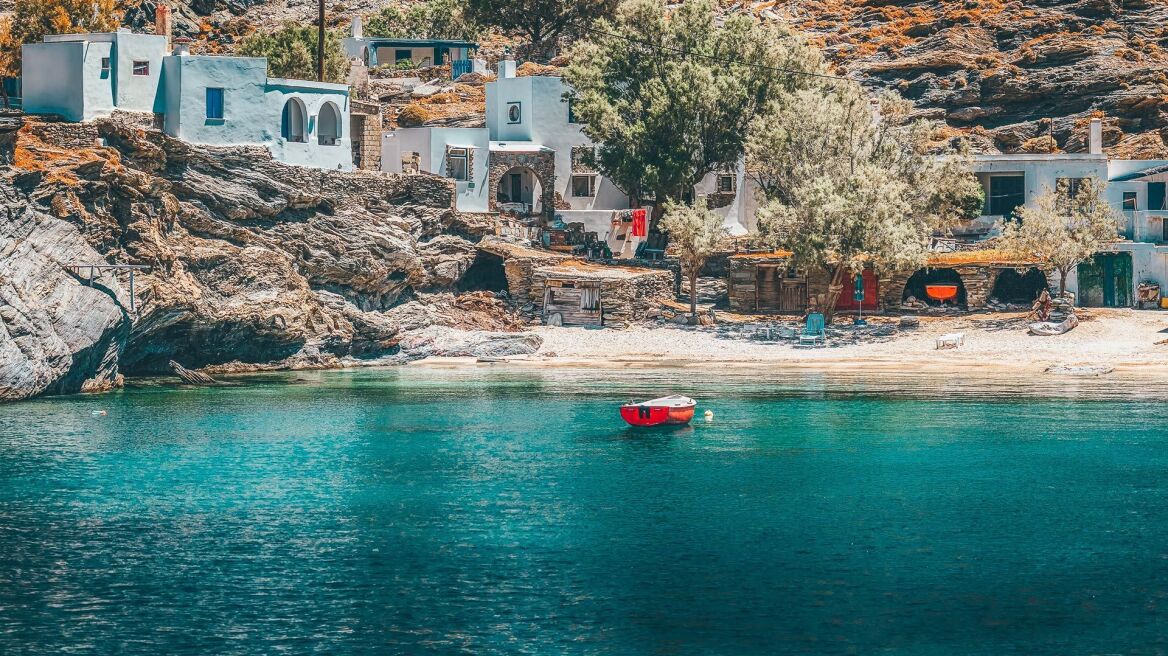 Αφιέρωμα στην Τήνο από το ιταλικό περιοδικό Ιn Viaggio