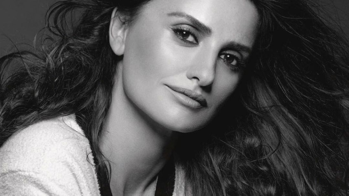 H Penelope Cruz έκανε το πιο κομψό καρέ της άνοιξης